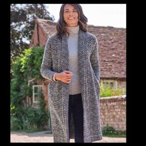 Woolovers women's Herringbone Button Coatigan large grey lambswool